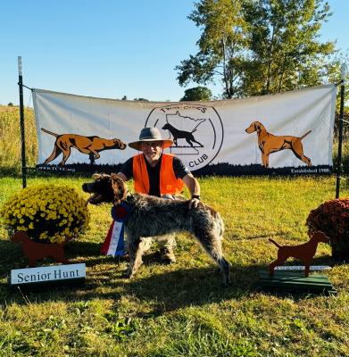 UNA SENIOR HUNTER
7 Runs/5 Passes
Age-1Year & 8 Mo. UNA SENIOR HUNTER
7 Runs/5 Passes
Age-1Year & 8 Mo.